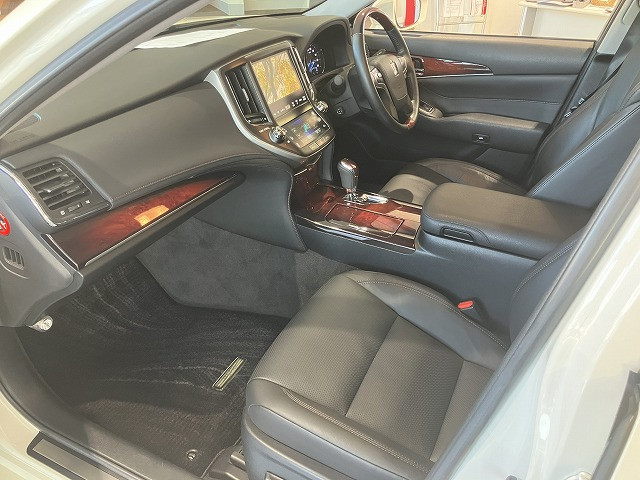 トヨタ クラウンマジェスタ 3.5 Fバージョンの中古車