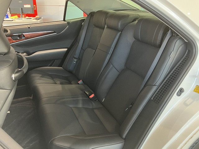 トヨタ クラウンマジェスタ 3.5 Fバージョンの中古車