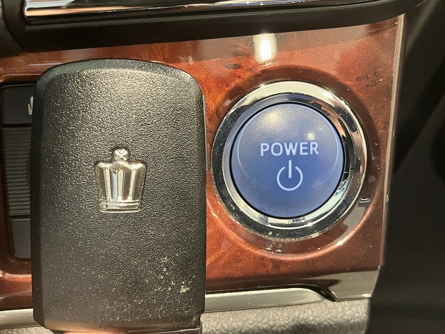トヨタ クラウンマジェスタ 3.5 Fバージョンの中古車