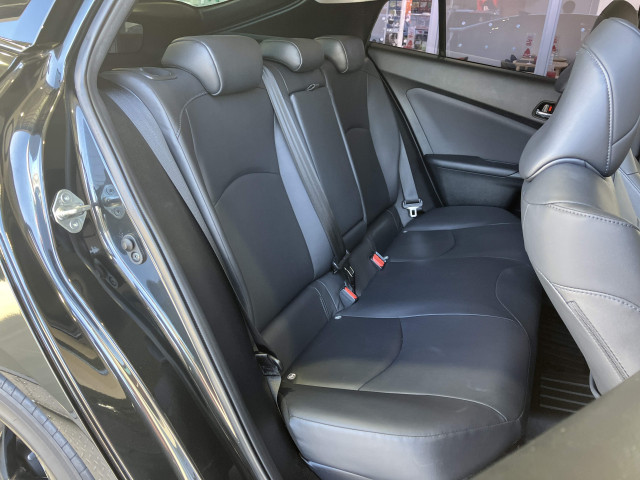トヨタ プリウス 1.8 S ツーリングセレクション ブラックエディションの中古車