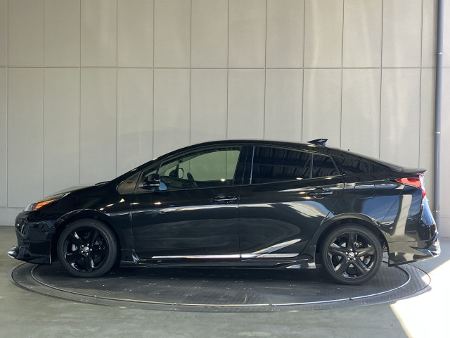 トヨタ プリウス 1.8 S ツーリングセレクション ブラックエディションの中古車