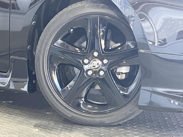 トヨタ プリウス 1.8 S ツーリングセレクション ブラックエディションの中古車