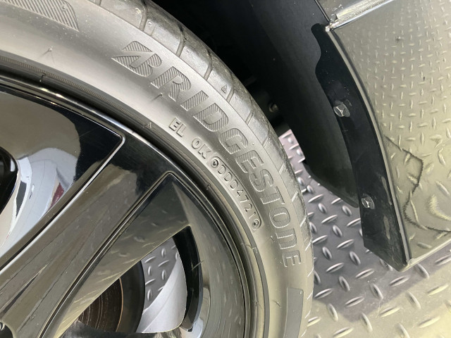 トヨタ プリウス 1.8 S ツーリングセレクション ブラックエディションの中古車