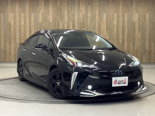 トヨタ プリウス 1.8 A プレミアム ツーリングセレクションの中古車
