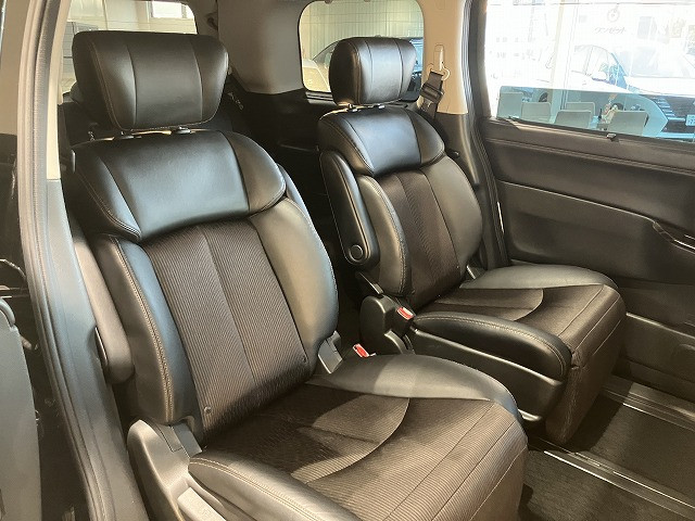 日産 エルグランド 2.5 250ハイウェイスターS アーバンクロムの中古車