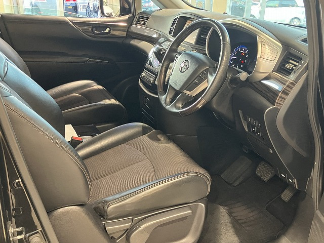 日産 エルグランド 2.5 250ハイウェイスターS アーバンクロムの中古車