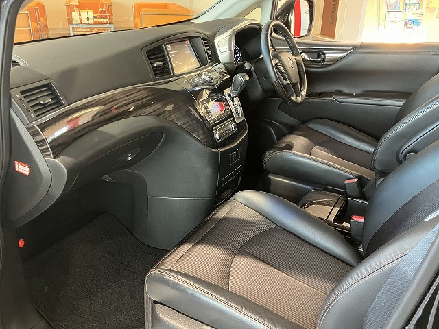 日産 エルグランド 2.5 250ハイウェイスターS アーバンクロムの中古車