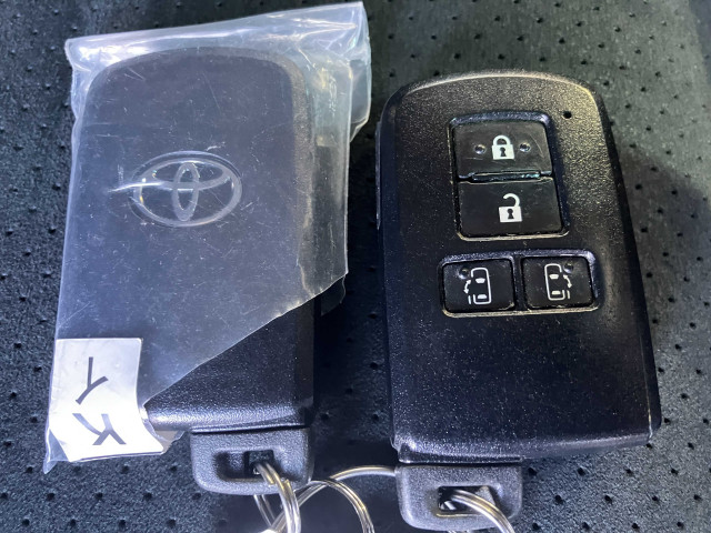 トヨタ アルファード 2.5 Sの中古車
