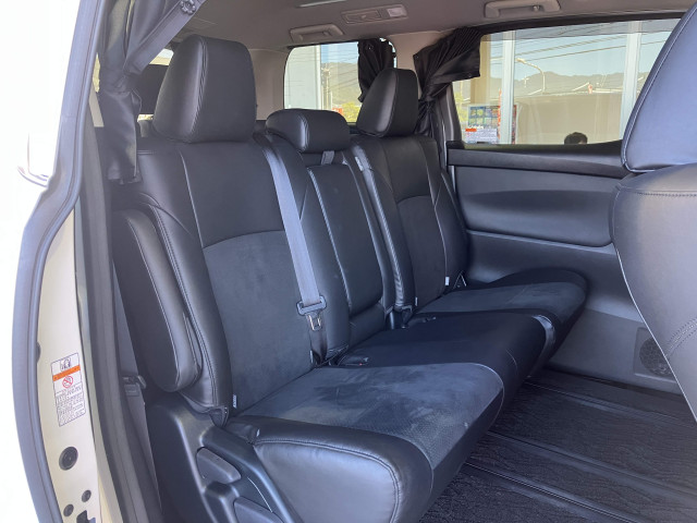 トヨタ アルファード 2.5 Sの中古車