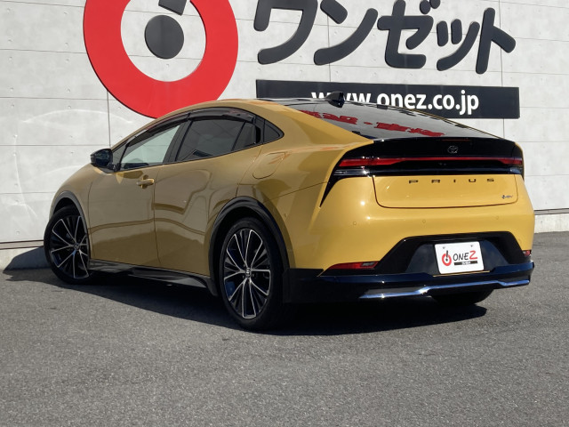 トヨタ プリウス 2.0 Zの中古車