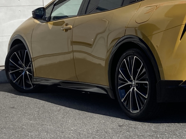 トヨタ プリウス 2.0 Zの中古車