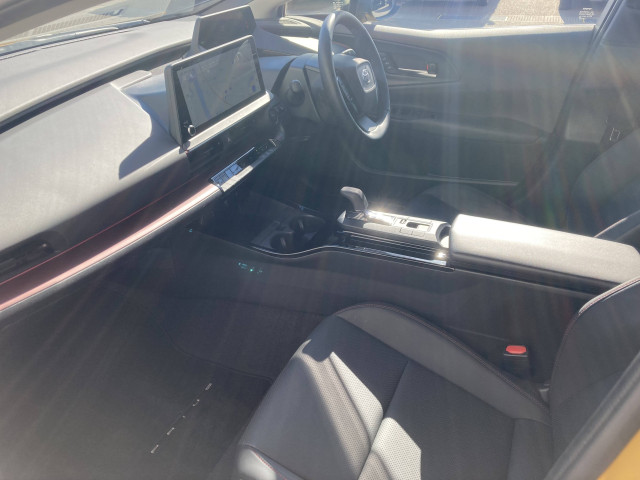 トヨタ プリウス 2.0 Zの中古車