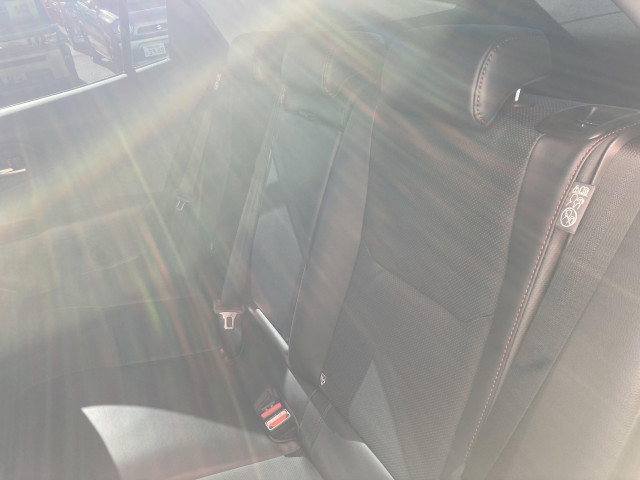 トヨタ プリウス 2.0 Zの中古車