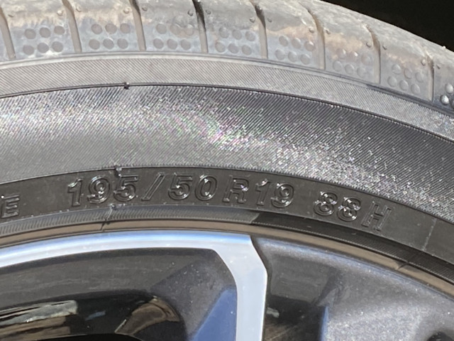 トヨタ プリウス 2.0 Zの中古車