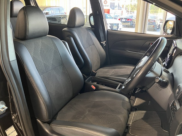 トヨタ エスティマ 2.4 アエラス プレミアムの中古車