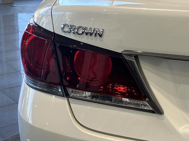 トヨタ クラウンアスリートハイブリッド ハイブリッド 2.5 S ブラックスタイルの中古車