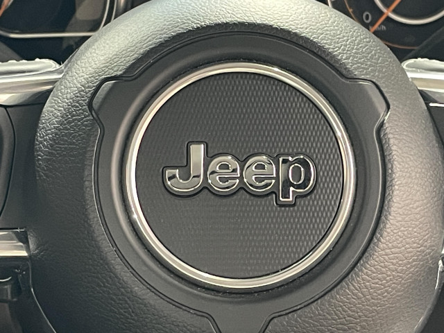 ジープ ラングラー アンリミテッド サハラ 2.0L 4WDの中古車