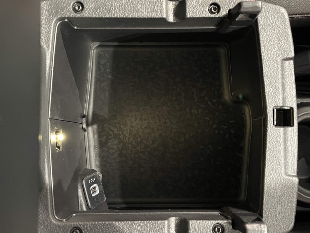 ジープ ラングラー アンリミテッド サハラ 2.0L 4WDの中古車