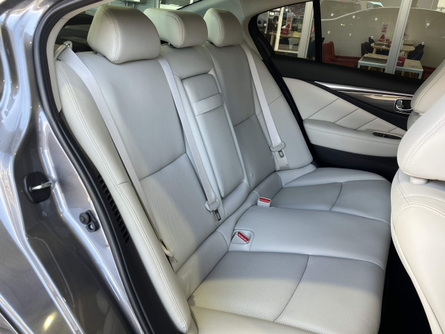 日産 スカイライン 3.5 ハイブリッド GT タイプSP 4WDの中古車