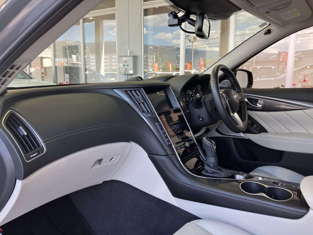 日産 スカイライン 3.5 ハイブリッド GT タイプSP 4WDの中古車