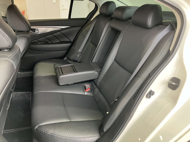 日産 スカイライン 3.5 350GT ハイブリッド タイプSPの中古車