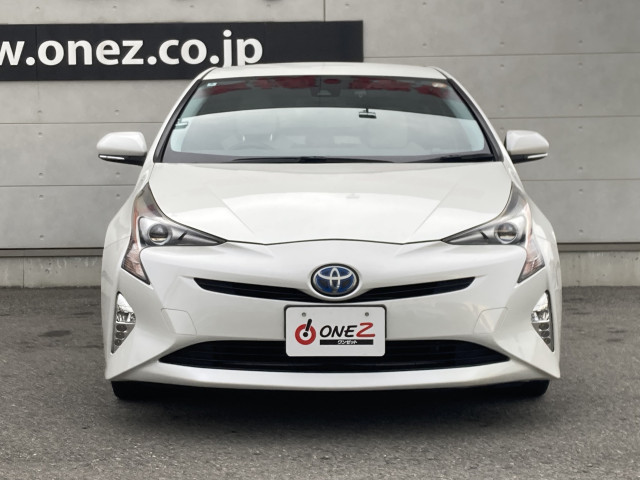 トヨタ プリウス 1.8 S ツーリングセレクションの中古車