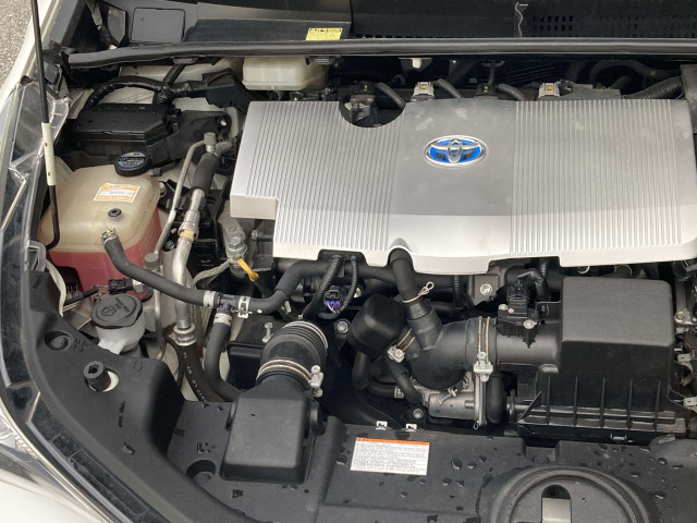 トヨタ プリウス 1.8 S ツーリングセレクションの中古車