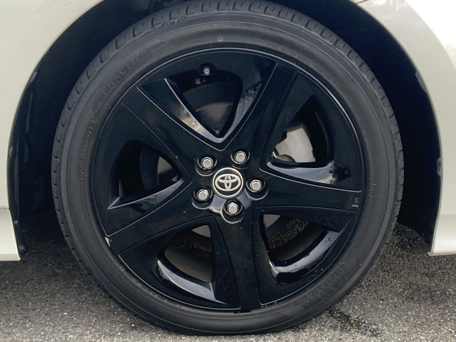 トヨタ プリウス 1.8 S ツーリングセレクションの中古車