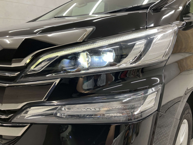 トヨタ ヴェルファイア X 8人乗りの中古車