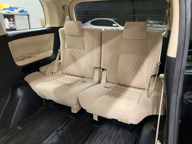 トヨタ ヴェルファイア X 8人乗りの中古車