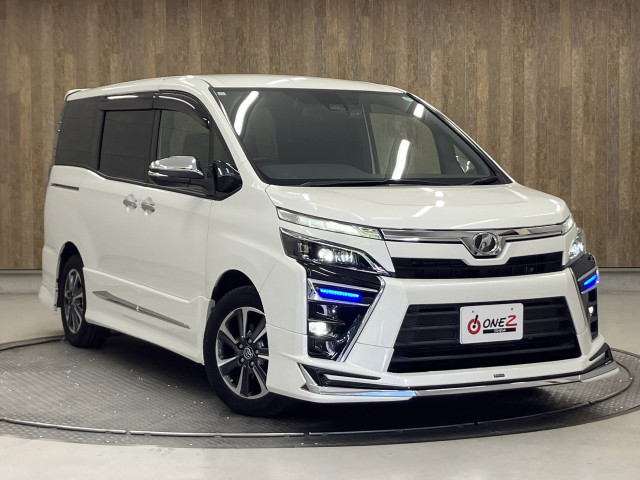トヨタ ヴォクシー 2.0 ZS 煌の中古車