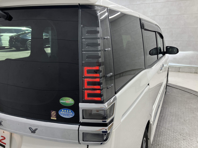 トヨタ ヴォクシー 2.0 ZS 煌の中古車