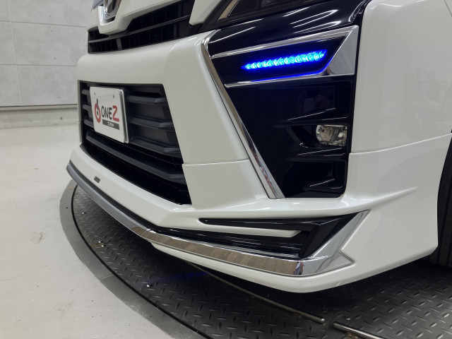 トヨタ ヴォクシー 2.0 ZS 煌の中古車