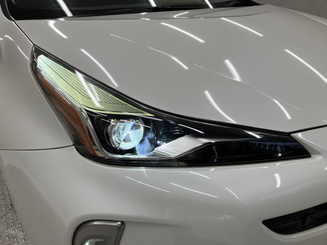 トヨタ プリウス 1.8 S ツーリングセレクションの中古車