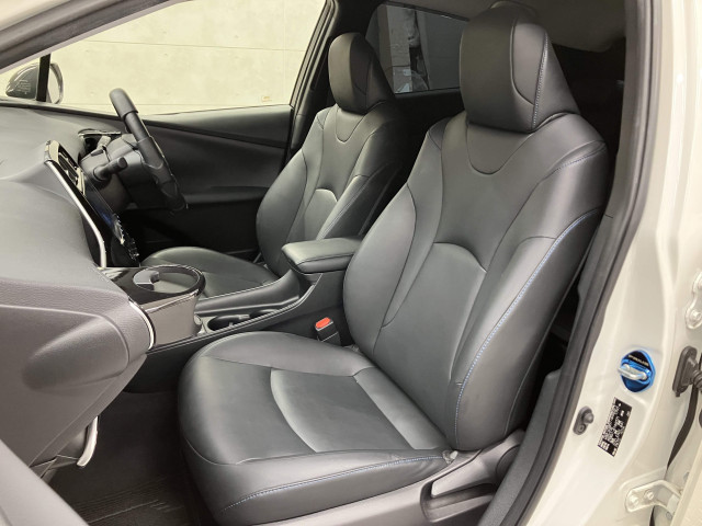 トヨタ プリウス 1.8 S ツーリングセレクションの中古車