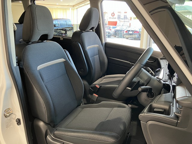 日産 セレナ 2.0 ハイウェイスターVの中古車