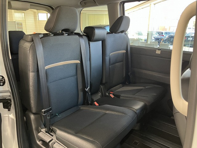 日産 セレナ 2.0 ハイウェイスターVの中古車
