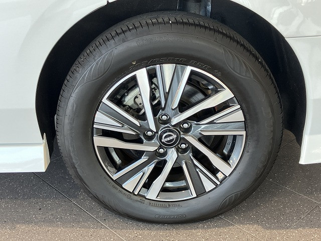 日産 セレナ 2.0 ハイウェイスターVの中古車