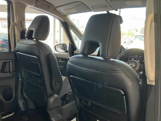 日産 セレナ 2.0 ハイウェイスターVの中古車