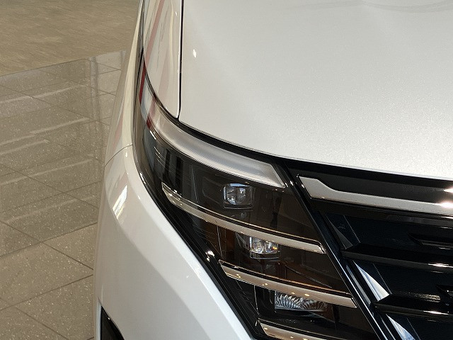 日産 セレナ 2.0 ハイウェイスターVの中古車