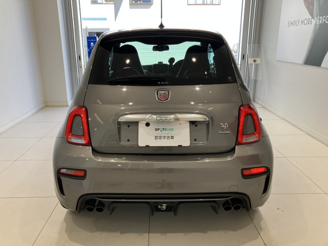 アバルト 595 ツーリズモの中古車