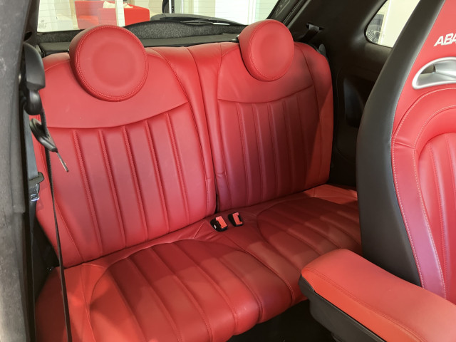 アバルト 595 ツーリズモの中古車