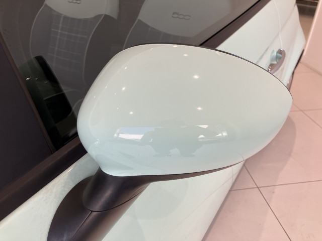 フィアット 500 1.2 カルトの中古車