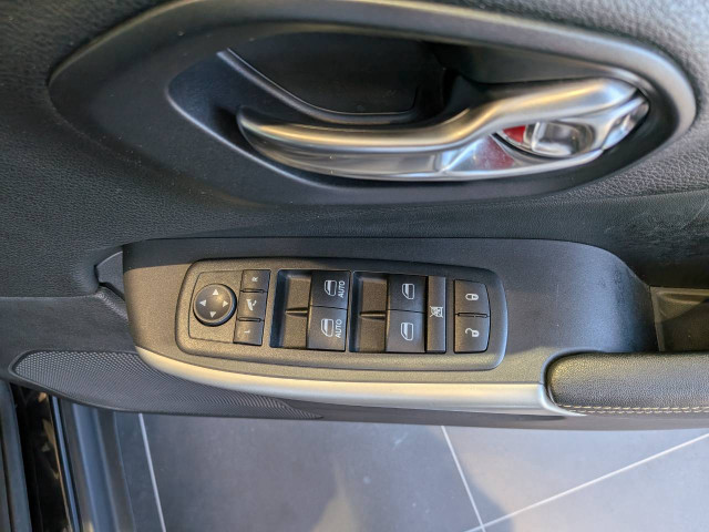ジープ グランドチェロキー リミテッド 4WDの中古車