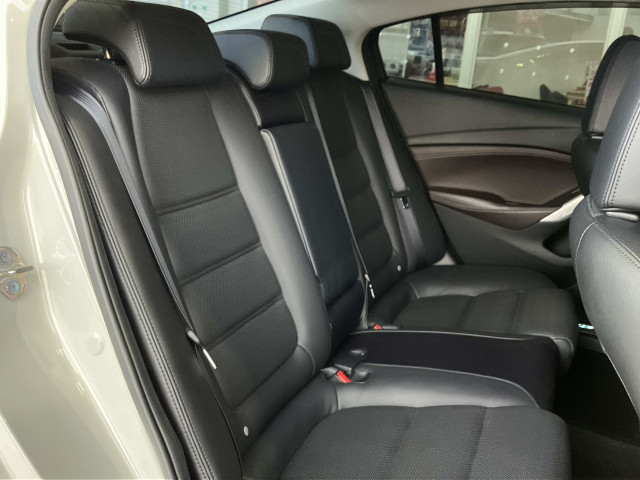 マツダ アテンザセダン 2.2 XD Lパッケージ ディーゼルターボの中古車