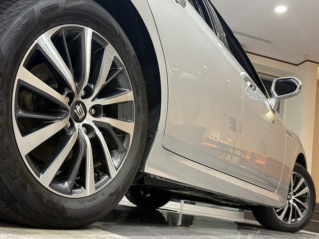 トヨタ クラウン ハイブリッド 2.5 S Four Cパッケージ 4WDの中古車