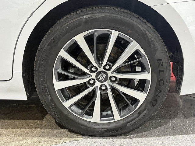 トヨタ クラウン ハイブリッド 2.5 S Four Cパッケージ 4WDの中古車