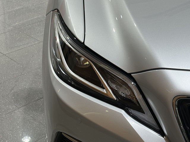 トヨタ クラウン ハイブリッド 2.5 S Four Cパッケージ 4WDの中古車
