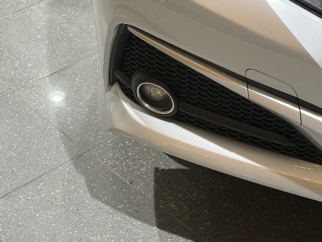 トヨタ クラウン ハイブリッド 2.5 S Four Cパッケージ 4WDの中古車