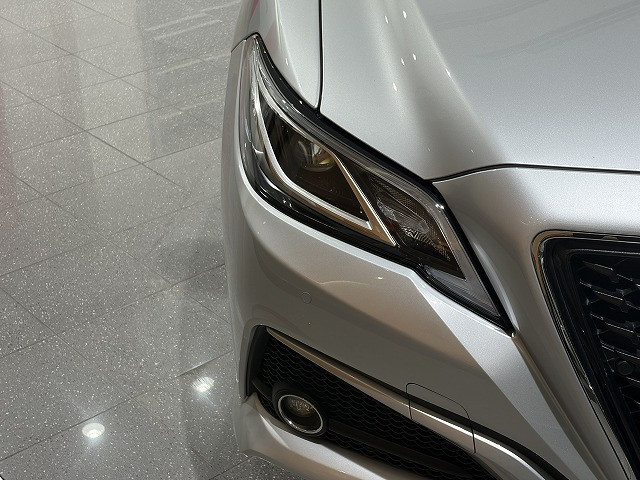 トヨタ クラウン ハイブリッド 2.5 S Four Cパッケージ 4WDの中古車